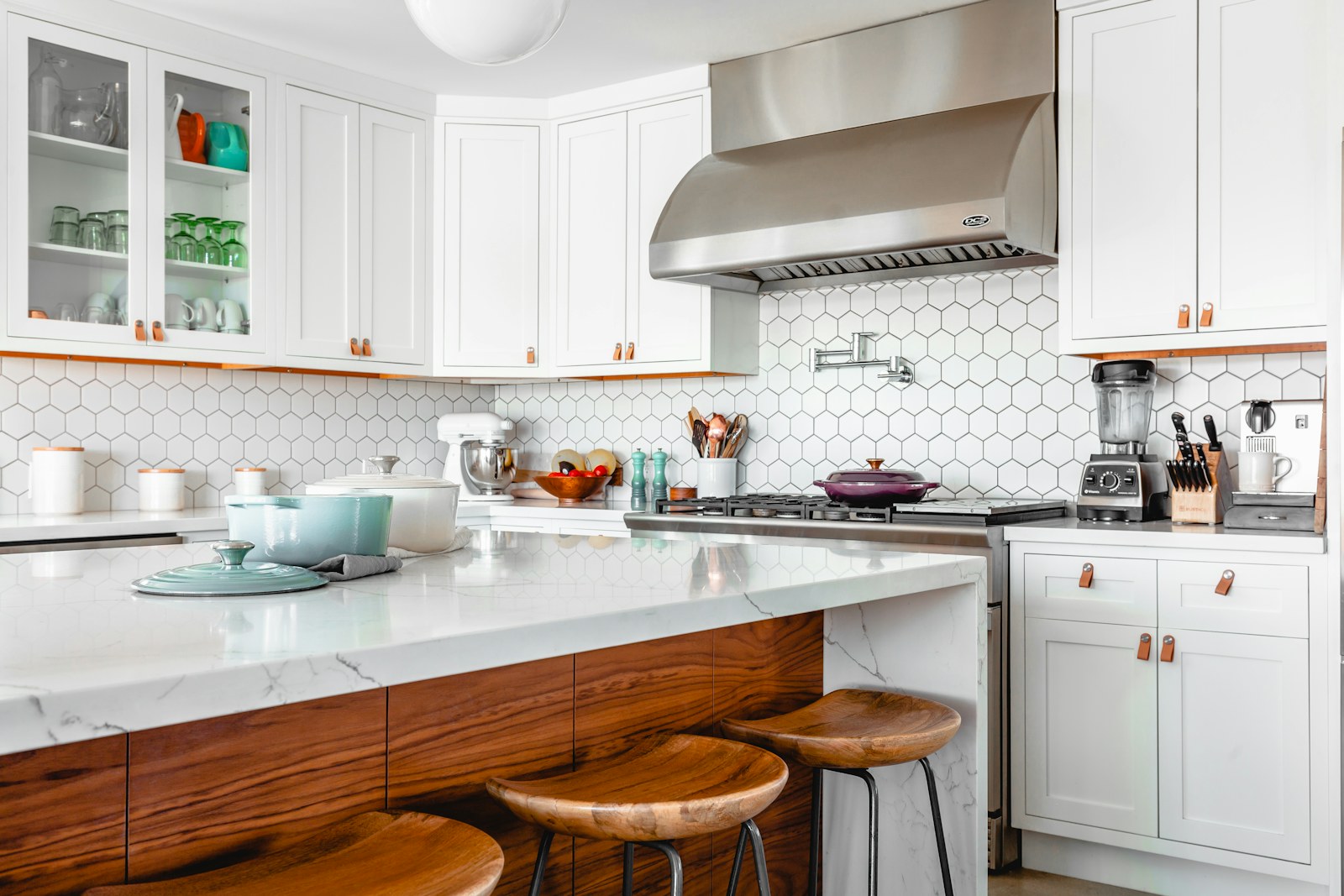 A thoughtfully arranged kitchen with natural textures